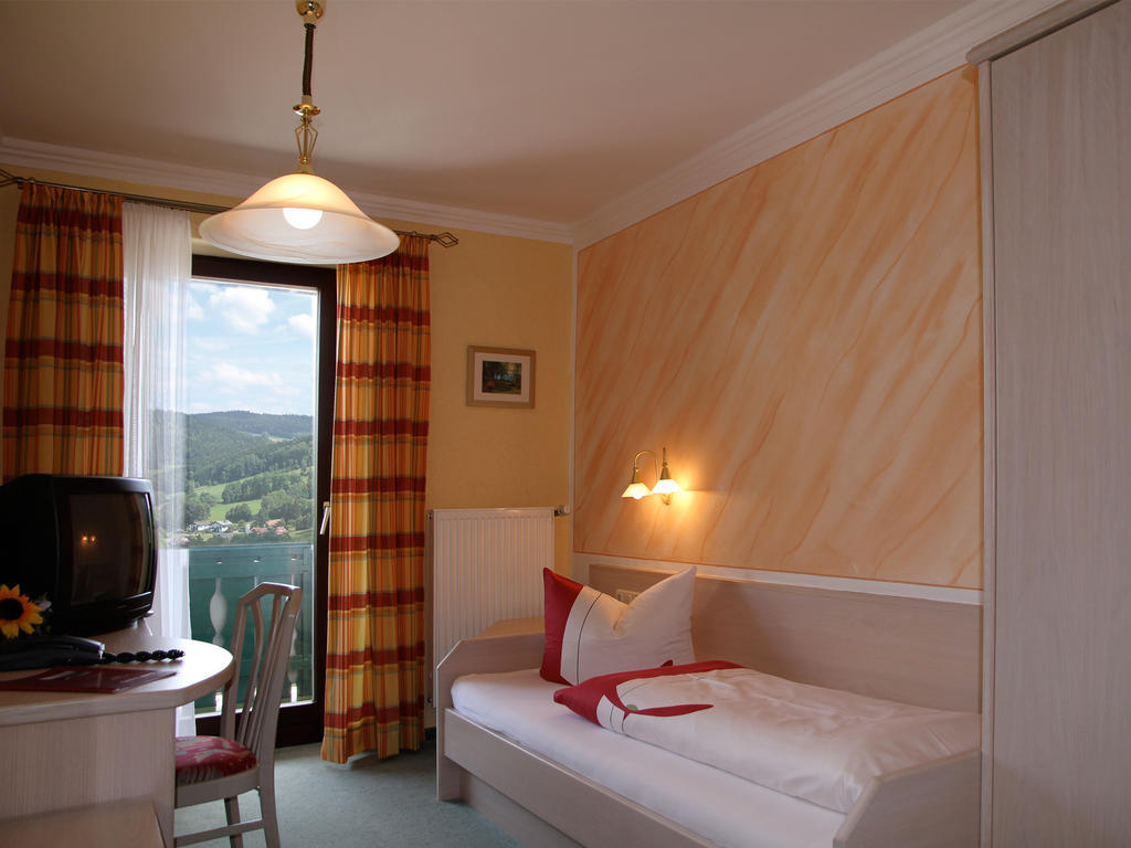 Gasthof-Hotel Dilger Rattenberg Ruang foto