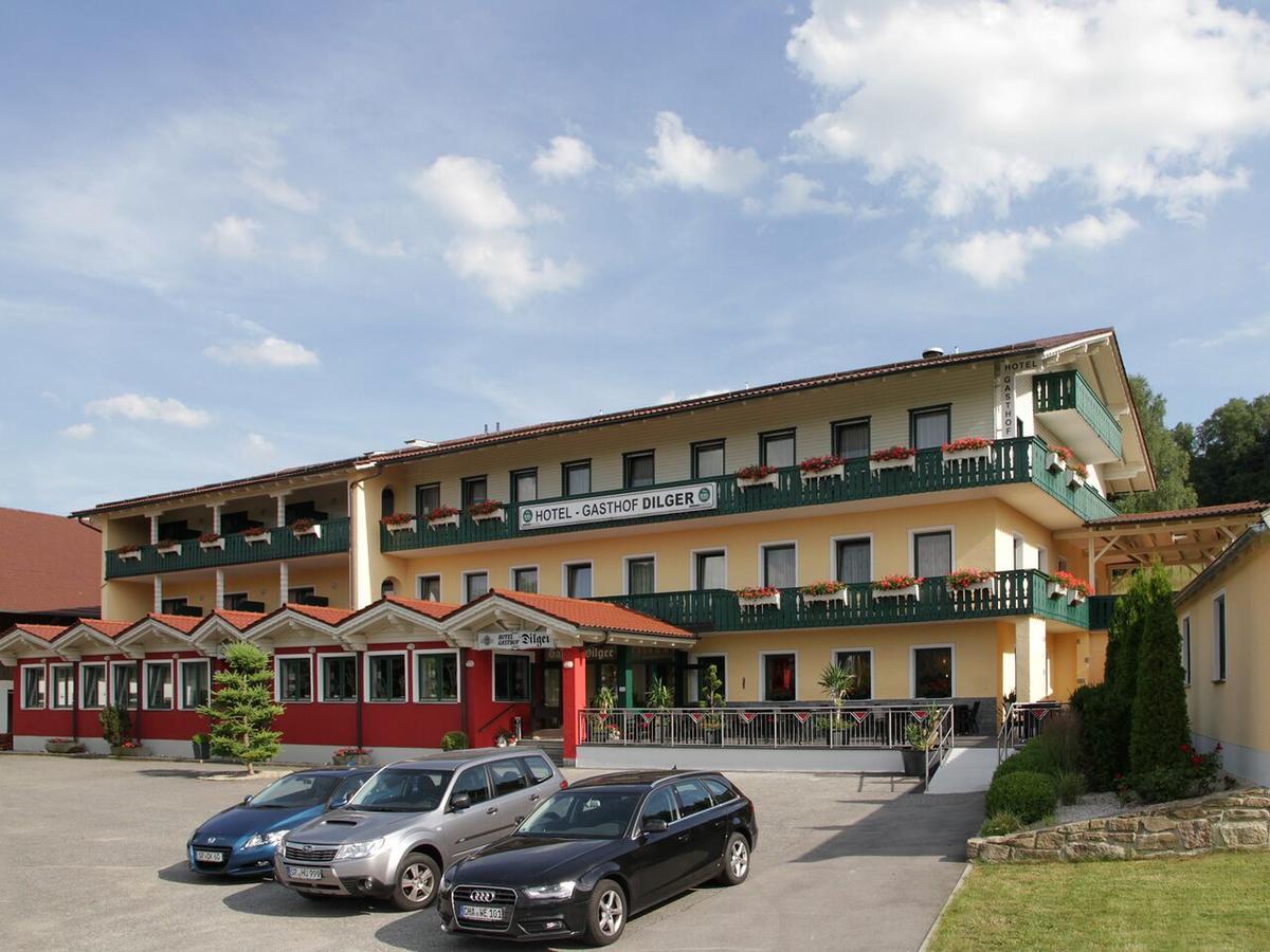 Gasthof-Hotel Dilger Rattenberg Bagian luar foto
